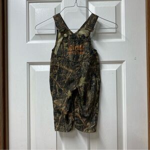 Kids Camo Overalls little hunting buddy 6M used